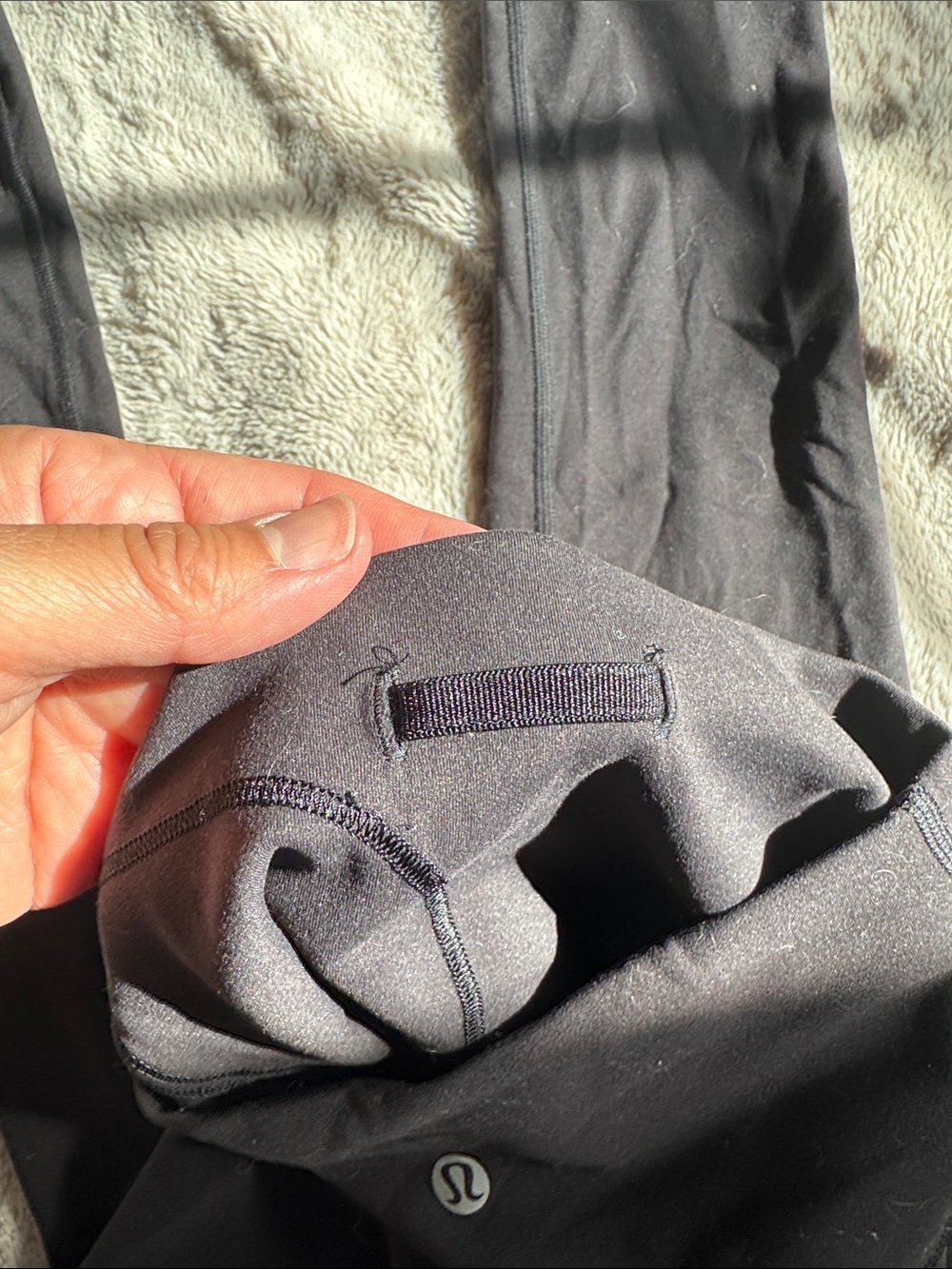 lululemon athletica Black Mid-Rise Workout Leggings - Picture 3 of 5
